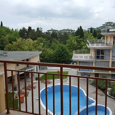 C32 In Dream Complex Ravda