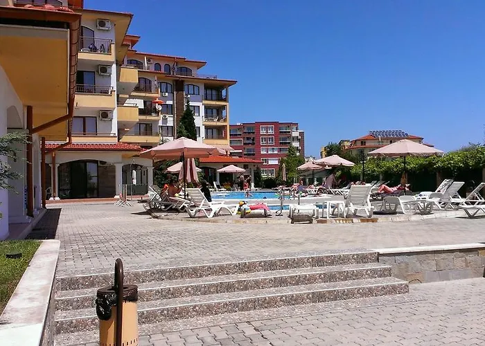 C32 In Dream Complex